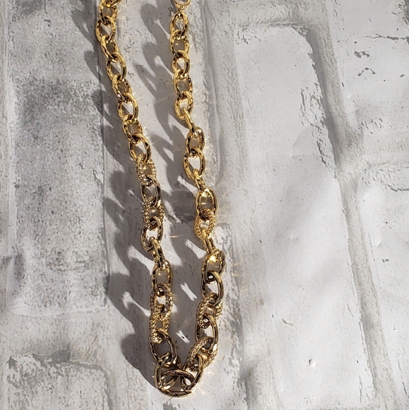 Stella & dot gold tone pave link necklace - Picture 5 of 9